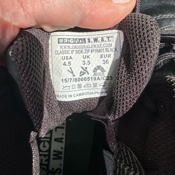 Original S.W.A.T first responder combat boots. Classic 6” side zip. Like new - Picture 6 of 7